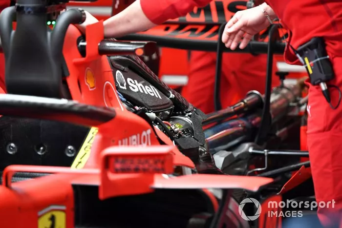 El motor en el coche de Sebastian Vettel, Ferrari SF1000 