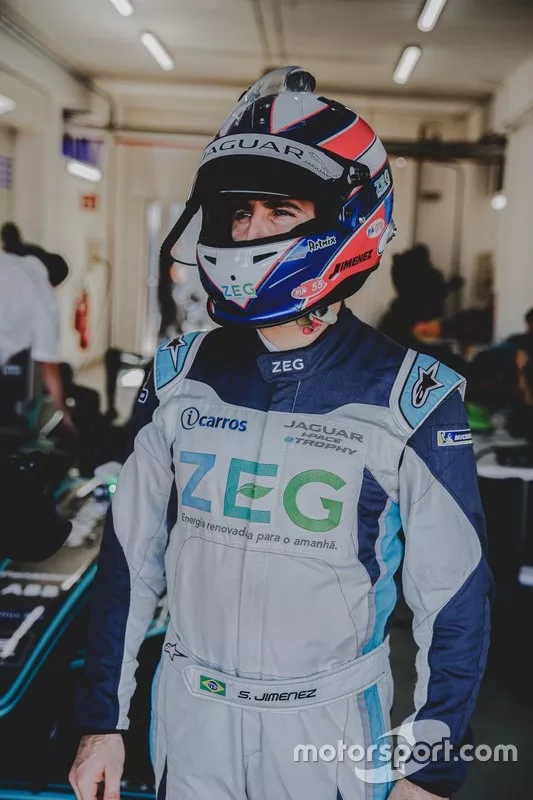 Teste de Sérgio Jimenez em carro da Fórmula E em Valência
