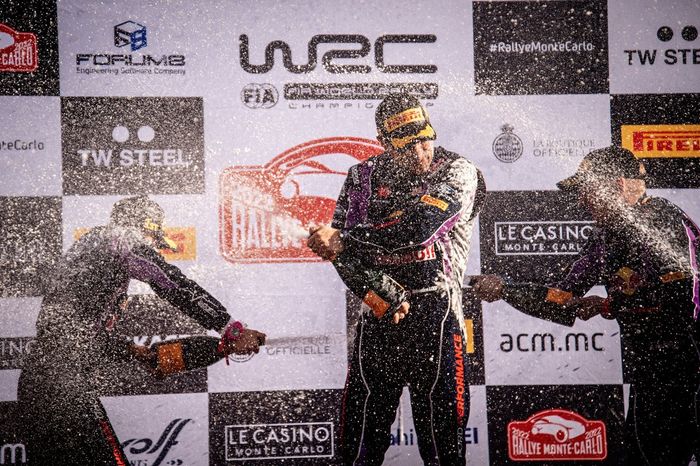 Podio. Ganadores: Sebastien Loeb, Isabelle Galmiche, M-Sport Ford World Rally Team Ford Puma Rally1