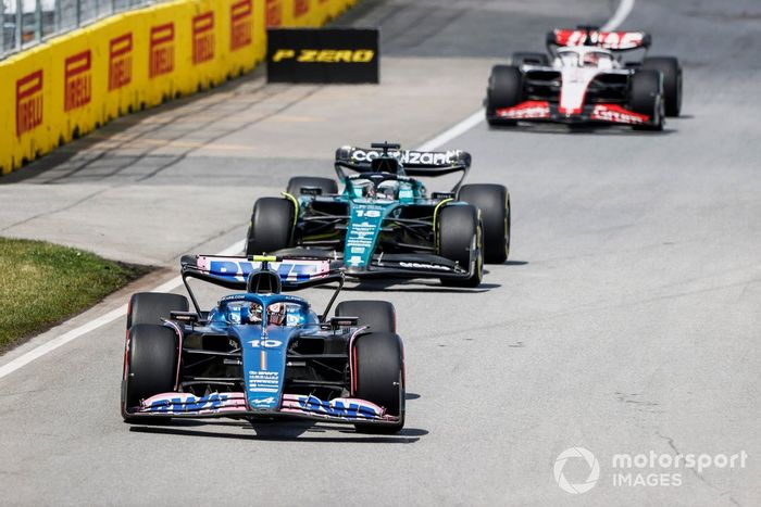 Pierre Gasly, Alpine A523, Lance Stroll, Aston Martin AMR23, Kevin Magnussen, Haas VF-23