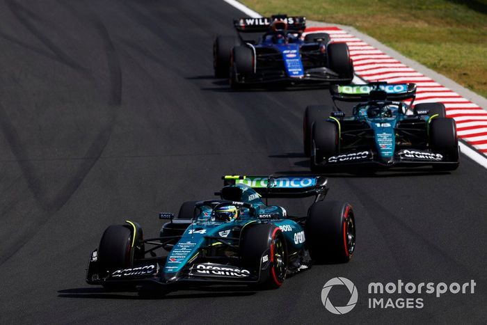 Fernando Alonso, Aston Martin AMR24, Lance Stroll, Aston Martin AMR24, Alex Albon, Williams FW46