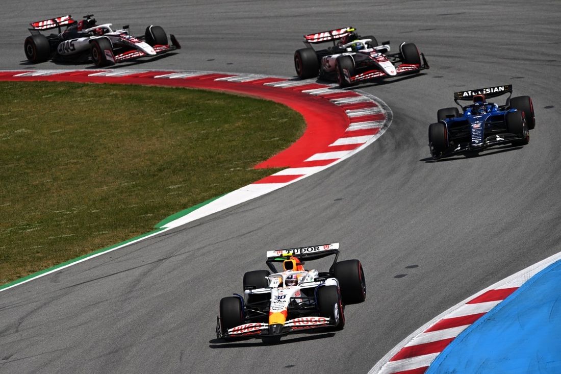 Liam Lawson, Racing Bulls Team, Oliver Bearman, Haas F1 Team, Alexander Albon, Williams