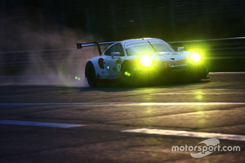 #92 Porsche Team Porsche 911 RSR: Мікаель Крістенсен, Кевін Естр