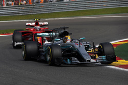 Льюіс Хемілтон, Mercedes AMG, Себастьян Феттель, Ferrari