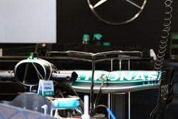 Mercedes-Benz F1 W08 alerón trasero