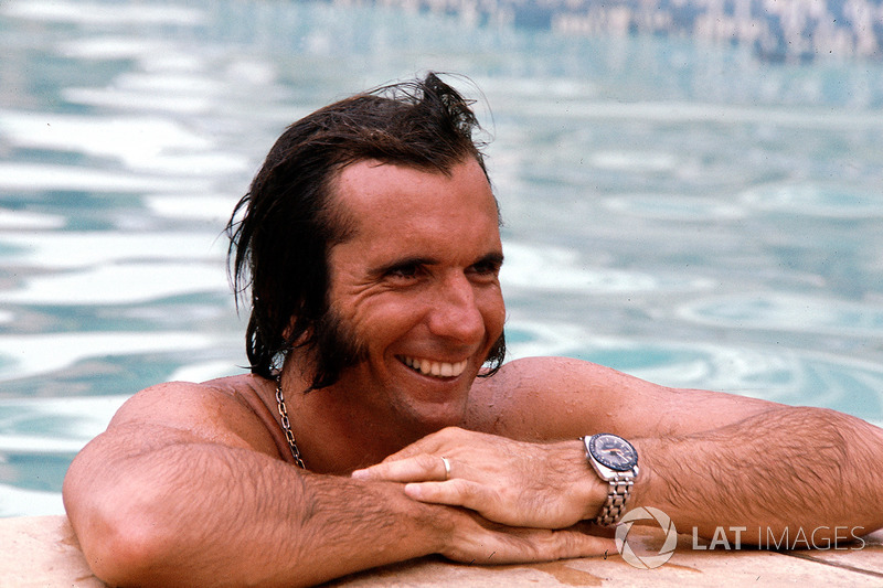 Emerson Fittipaldi: "Ele abriu as portas não só para o automobilismo brasileiro, mas também para a família Fittipaldi. O que ele fez no começo ajudou muito meu pai a construir o carro de F1. Eles tinham o sonho de uma equipe brasileira e eles concretizaram isso. Desde aquela época não tivemos mais qualquer esboço de equipe brasileira na F1."