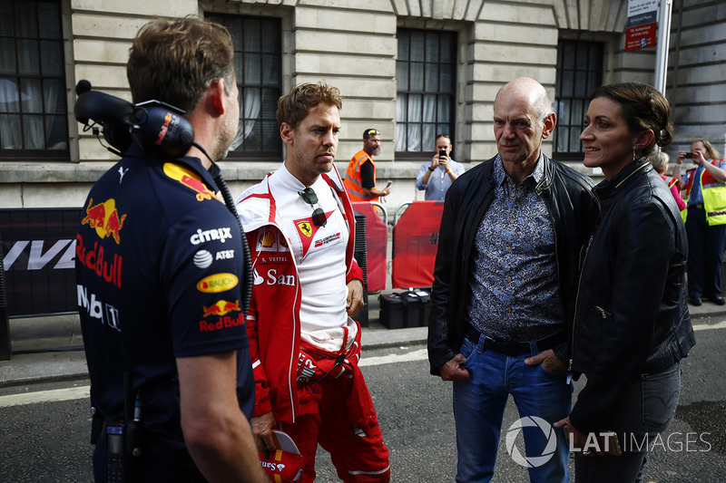 Christian Horner, Takım Patronu, Red Bull Racing, Sebastian Vettel, Ferrari, Adrian Newey, Teknik Şe