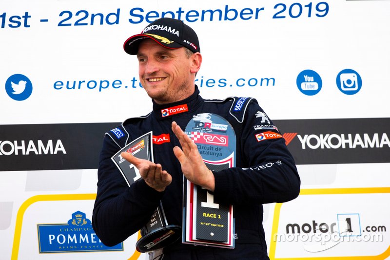 Podium: Race winner Julien Briché, JSB Compétition Peugeot 308 TCR