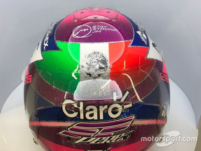 El casco de Sergio Pérez, Racing Point, para el GP de Singapur