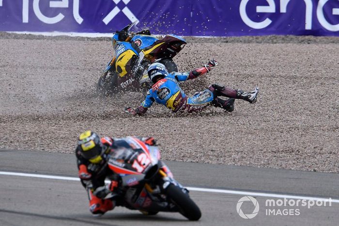 Xavi Vierge, Marc VDS Racing caída, Thomas Luthi, Intact GP