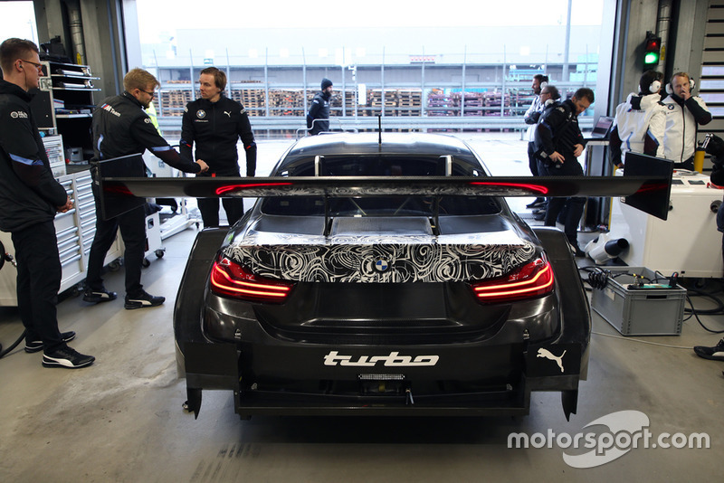 Bruno Spengler prueba el BMW M4 DTM Motor turbo de dos litros
