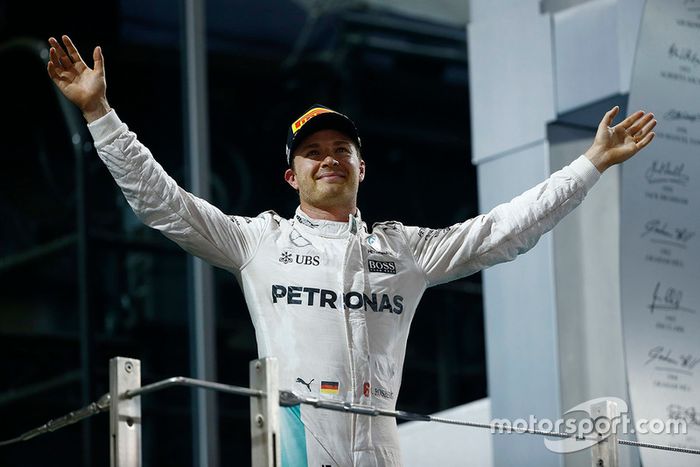 2016: Rosberg triunfa sobre Hamilton