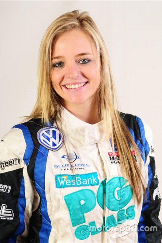 Tasmin Pepper (28)