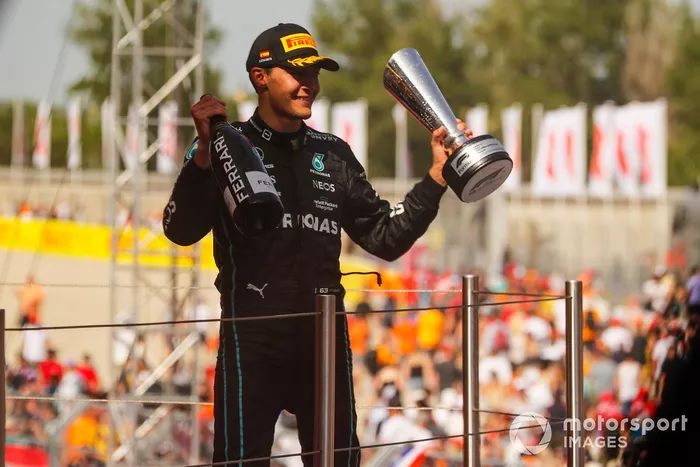 Podio: tercer lugar George Russell, Mercedes-AMG