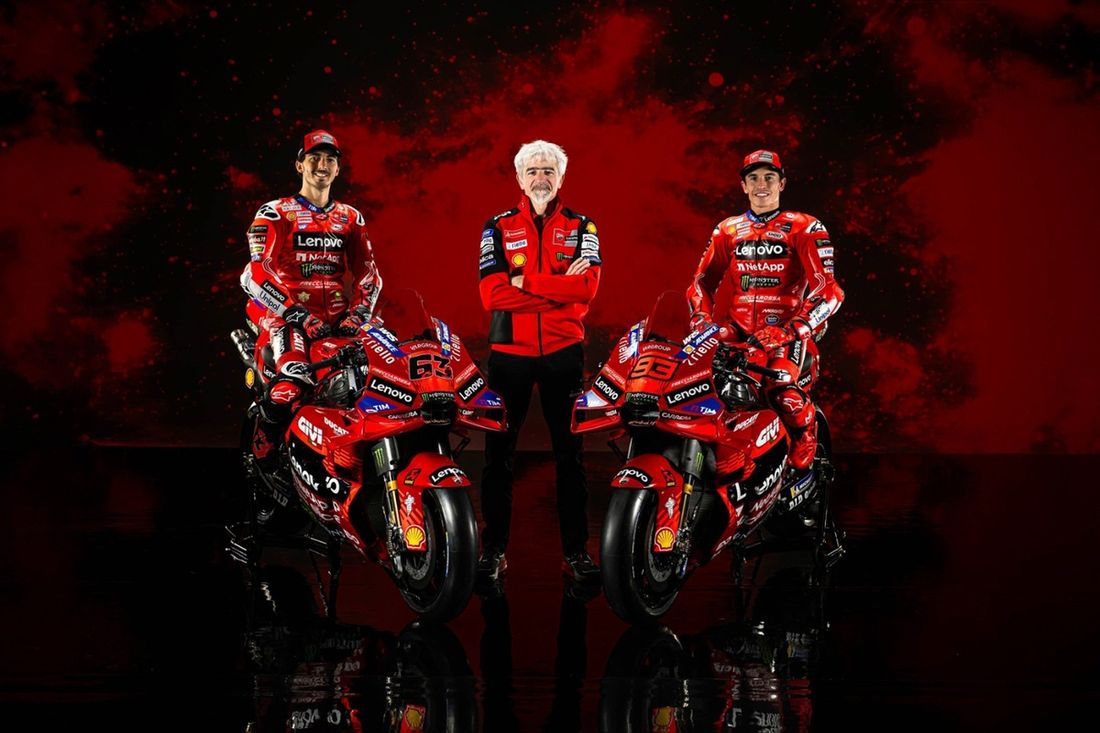 Francesco Bagnaia, Equipo Ducati, Gigi Dall'Igna, Director General de Ducati, Marc Márquez, Equipo Ducati