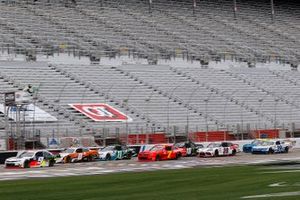 Noah Gragson, JR Motorsports, Chevrolet Camaro, Daniel Hemric, JR Motorsports, Chevrolet Camaro