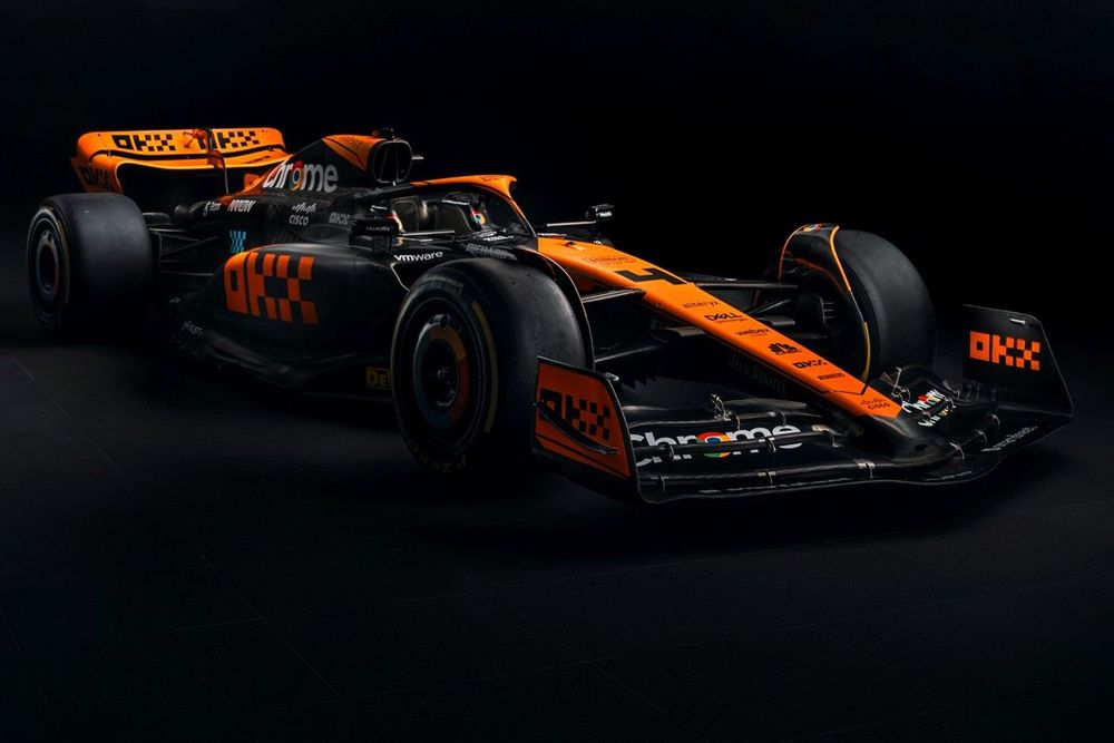 Decoración especial del McLaren MCL60 para el GP de Singapur y GP de Japón 2023 de F1