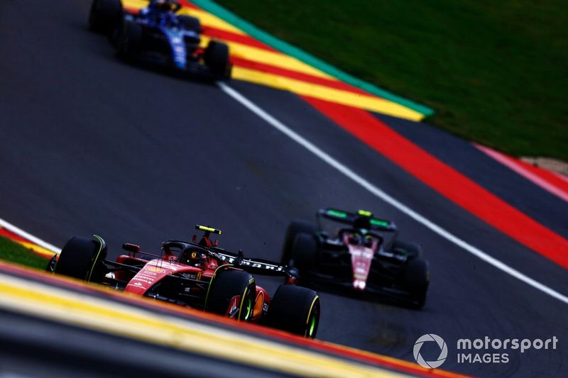 Carlos Sainz, Ferrari SF-23, Zhou Guanyu, Alfa Romeo C43