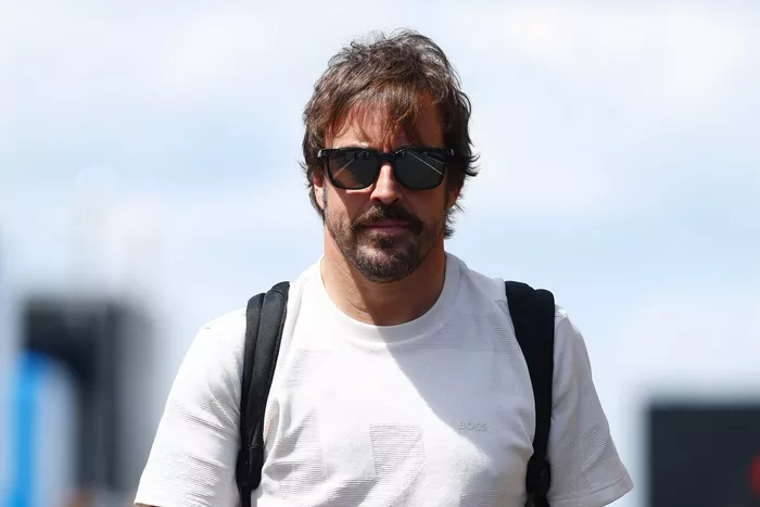 Fernando Alonso, Aston Martin Racing