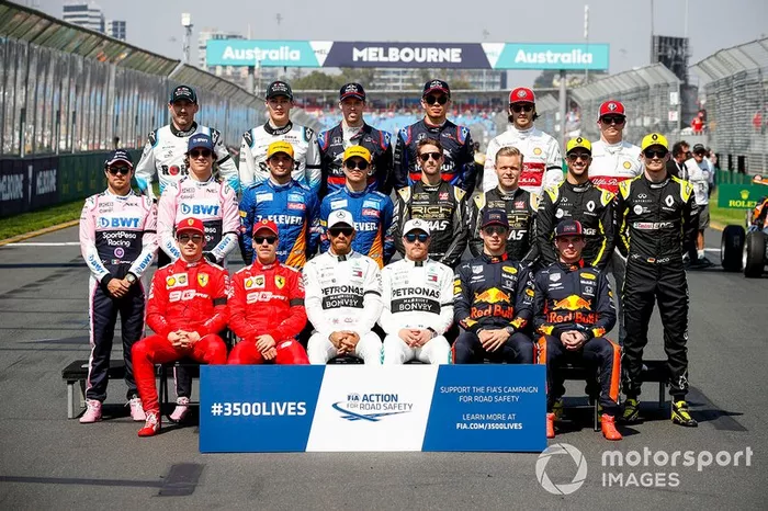 Foto de grupo de los pilotos de F1 de 2019