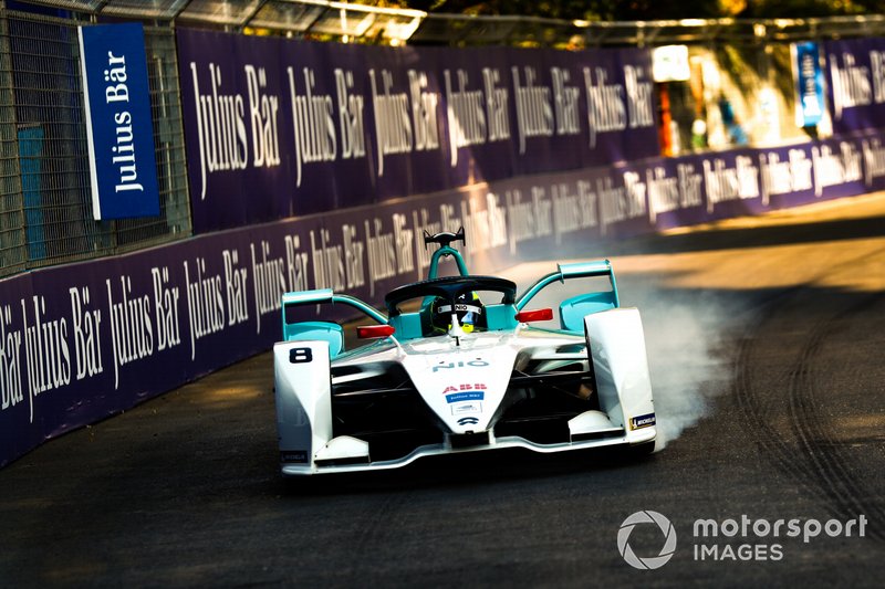 Tom Dillmann, NIO Formula E Team, NIO Sport 004, fait un blocage de roue