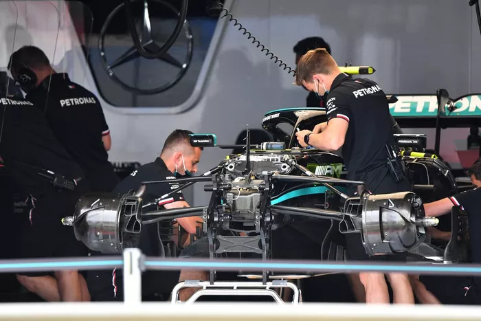 Mercedes W12 front detail