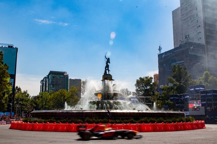 Sergio Pérez. Red Bull ShowRun CDMX