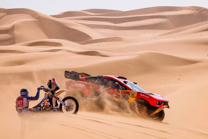 #305 Bahrain Raid Xtreme Hunter: Sebastien Loeb, Daniel Elena