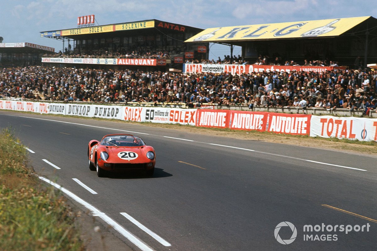 Jean Guichet, Nino Vaccarella, Scuderia Ferrari, Ferrari 275P

