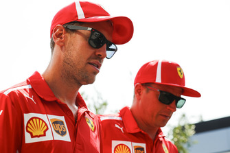 Kimi Raikkonen, Ferrari, et Sebastian Vettel, Ferrari