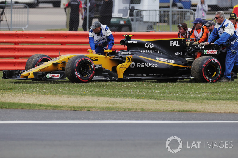 Oficiales retiran el coche de Jolyon Palmer Renault Sport F1 Team RS17