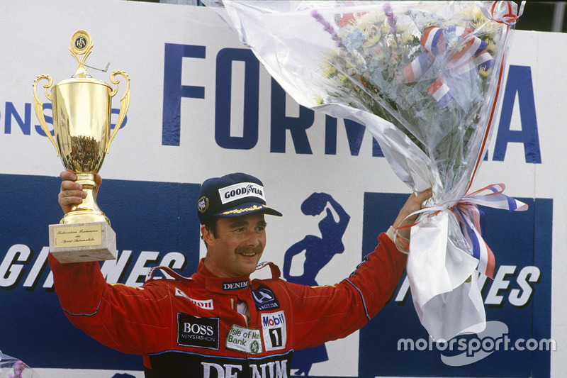 Podium: winner Nigel Mansell, Williams