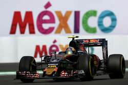 Карлос Сайнс-мол., Scuderia Toro Rosso STR11