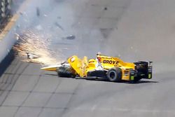 Spencer Pigot, Rahal Letterman Lanigan Racing Honda en un gran accidente