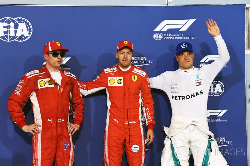 Além disso, a Ferrari levou vantagem durante todo o fim de semana. Vettel e Raikkonen cravaram a primeira fila, e Hamilton, ainda superado por Bottas, teve de largar em nono.