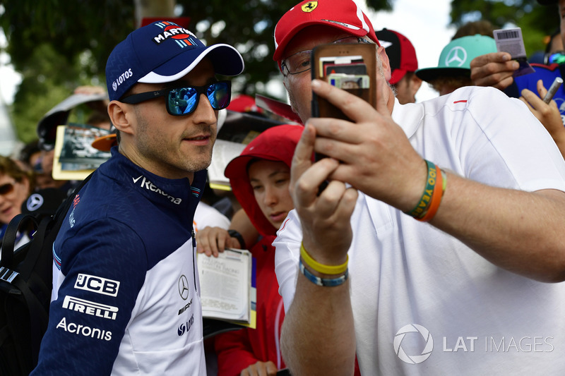 Robert Kubica, Williams fans selfie