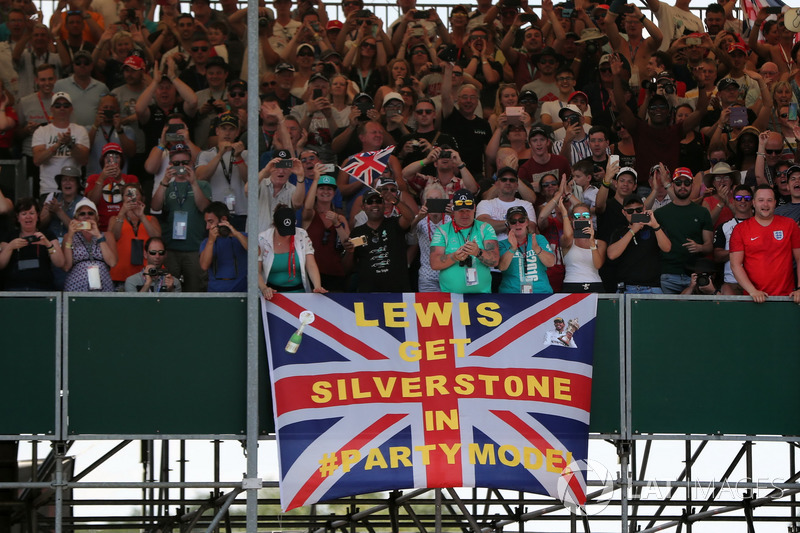 Fãs de Lewis Hamilton