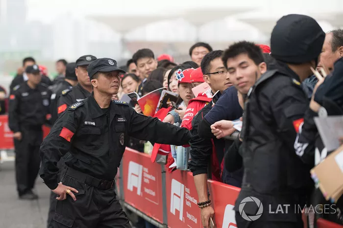 La organización del GP de China de F1, del 19 de abril, se canceló por orden del gobierno del país asiático. Se busca alternativa más adelante en la temporada, pero el compactado calendario hace que no sea fácil encontrar hueco