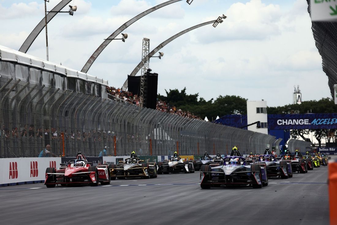 Reinicio, Oliver Rowland, Equipo Nissan de Fórmula E, Pascal Wehrlein, Equipo TAG Heuer Porsche de Fórmula E