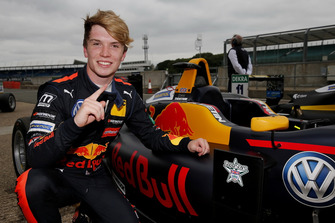 Le vainqueur Dan Ticktum, Motopark Dallara F317 - Volkswagen
