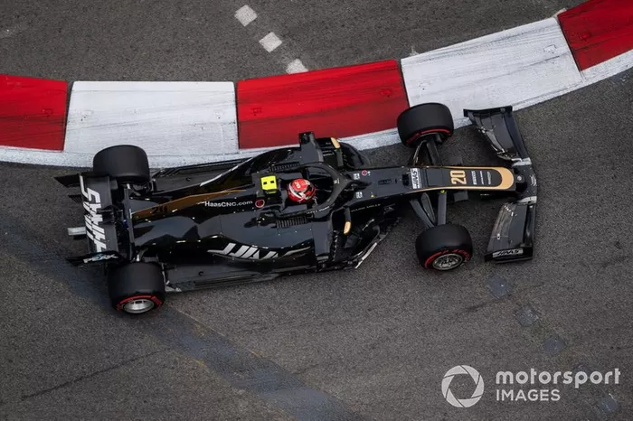 Kevin Magnussen, Haas VF-19