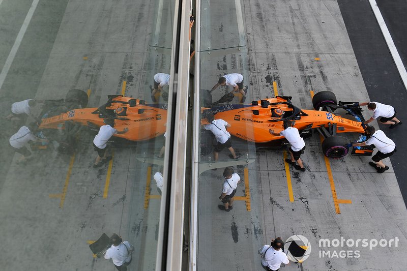 Карлос Сайнс, McLaren MCL33