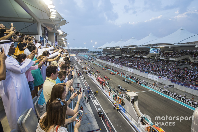 Льюіс Хемілтон, Валттері Боттас, Mercedes AMG F1 W09