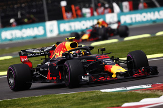 Max Verstappen, Red Bull Racing RB14, leads Daniel Ricciardo, Red Bull Racing RB14