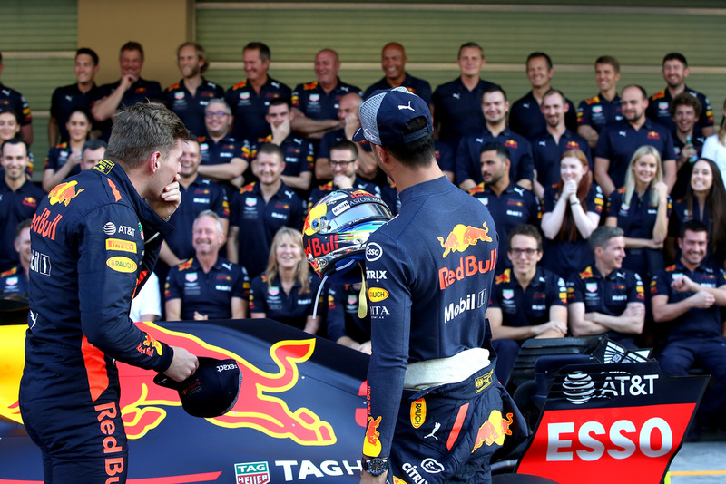 Max Verstappen, Red Bull Racing and Daniel Ricciardo, Red Bull Racing at the Red Bull Racing team photo