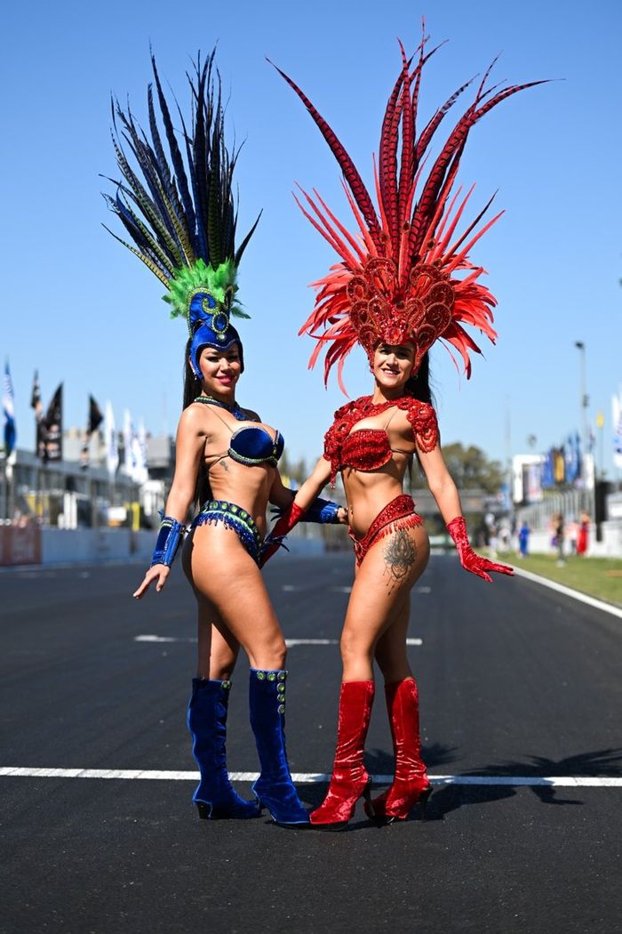 Cerimônia contou também com uma apresentação de samba, marcando a mistura do Brasil com a Argentina