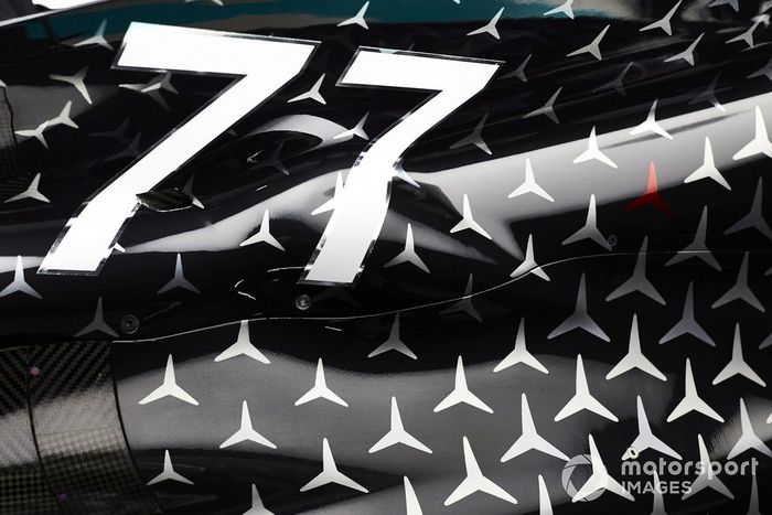 El número de carrera en la cubierta del motor de Valtteri Bottas, Mercedes F1 W11