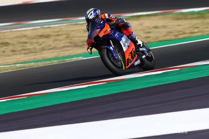 Iker Lecuona, Red Bull KTM Tech 3