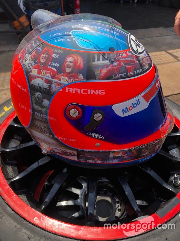 Capacete especial de Rubens Barrichello em Londrina