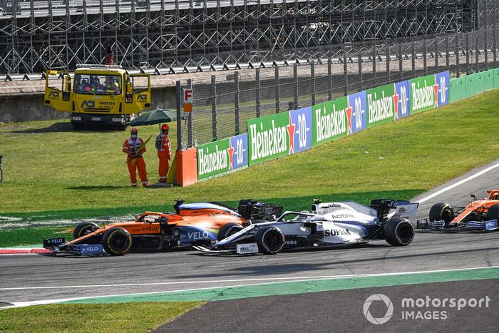 Carlos Sainz Jr., McLaren MCL35, Nicholas Latifi, Williams FW43, Lando Norris, McLaren MCL35